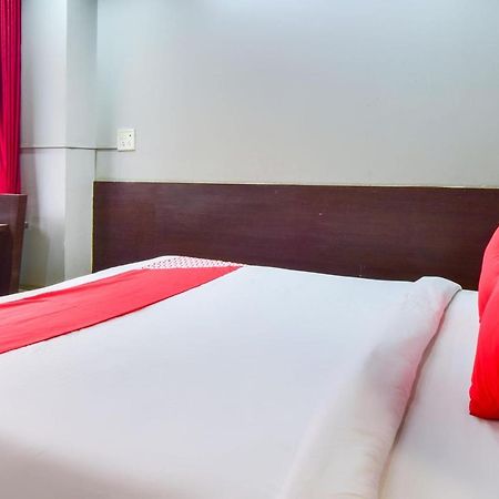 Oyo 67509 Hotel Tukson Narayangaon Eksteriør bilde