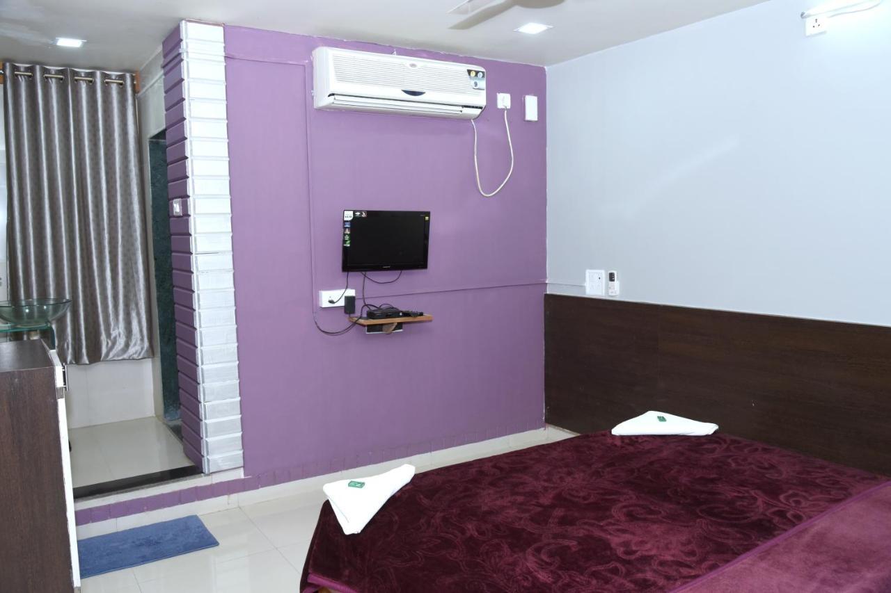 Oyo 67509 Hotel Tukson Narayangaon Eksteriør bilde