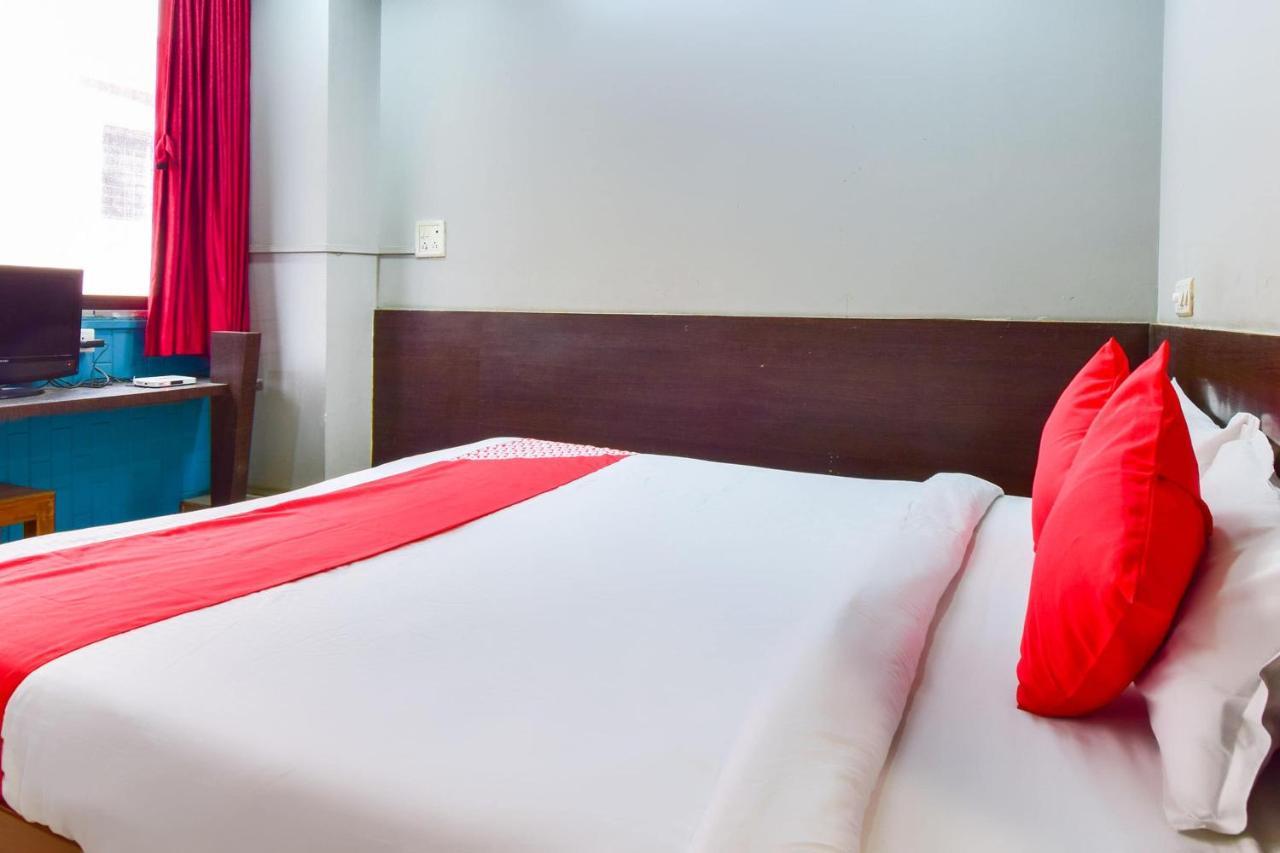 Oyo 67509 Hotel Tukson Narayangaon Eksteriør bilde