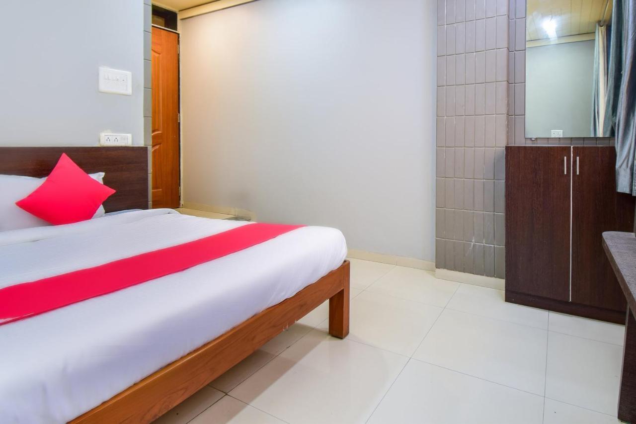 Oyo 67509 Hotel Tukson Narayangaon Eksteriør bilde