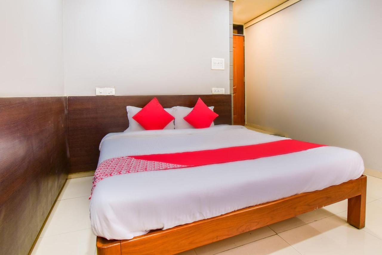 Oyo 67509 Hotel Tukson Narayangaon Eksteriør bilde