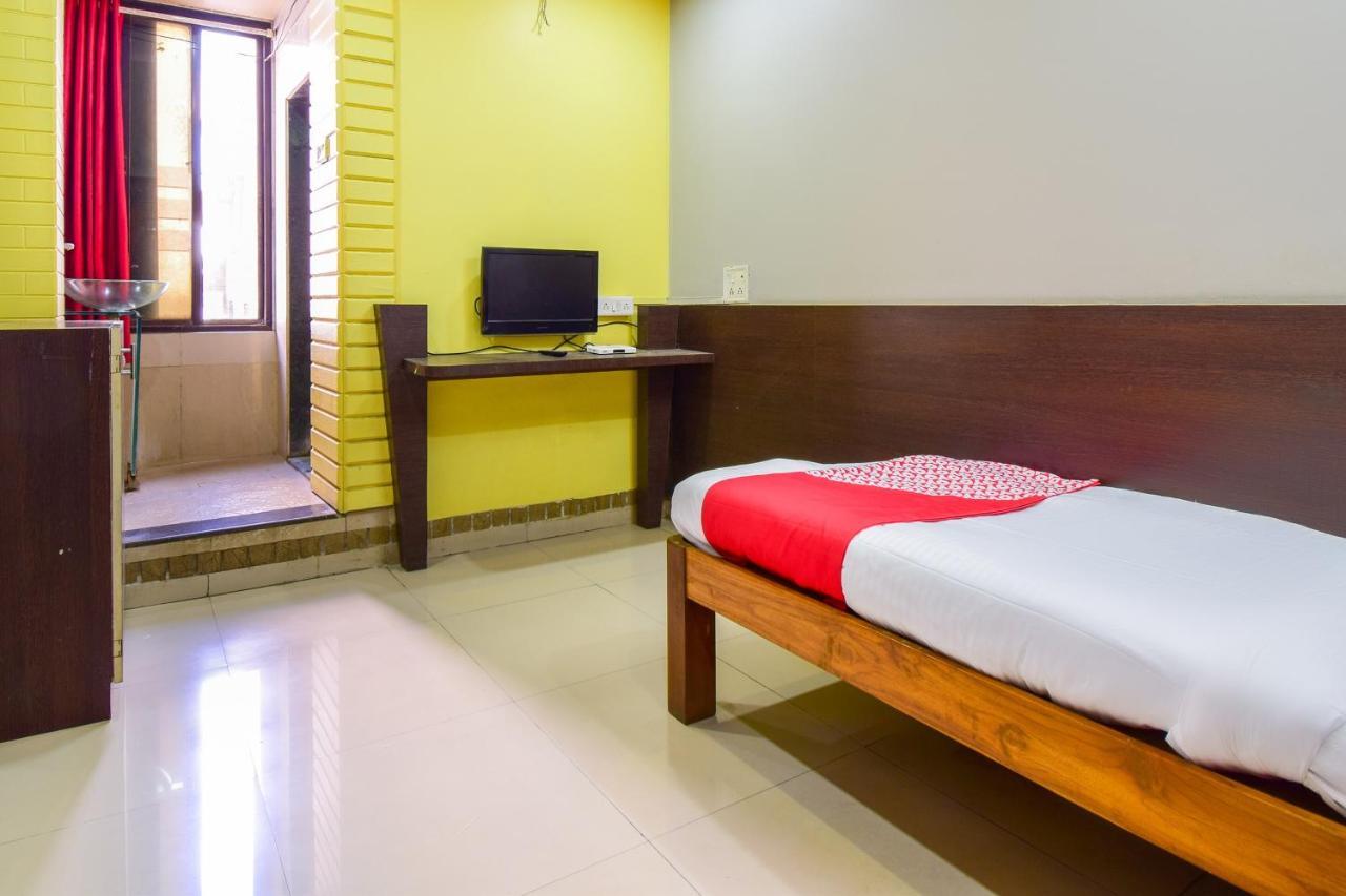 Oyo 67509 Hotel Tukson Narayangaon Eksteriør bilde